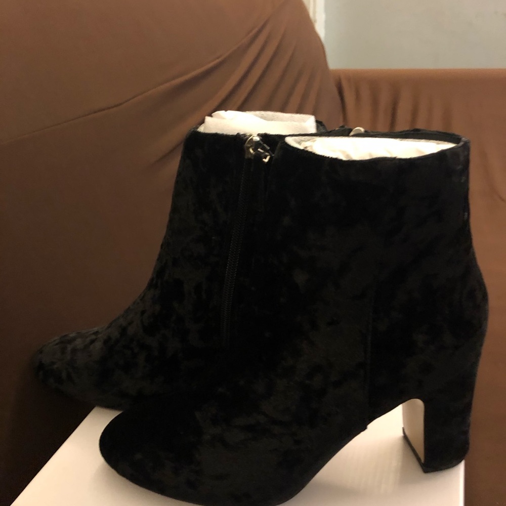 Women’s valvet shoes